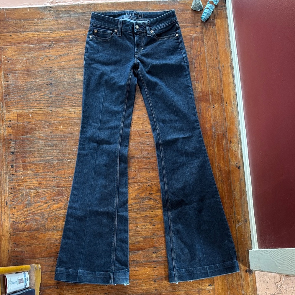 DL1961 Women's Flare/Bell Bottom Jeans in Deep Blue